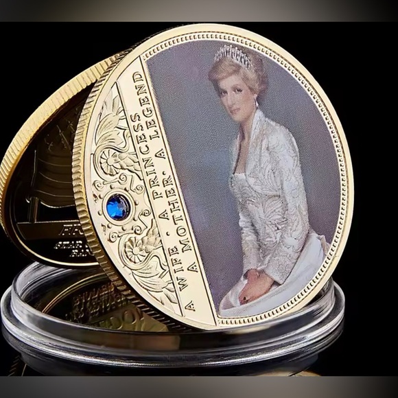 Other - Collectible Princess Diana Rose With Diamond Last Rose Professional Coin